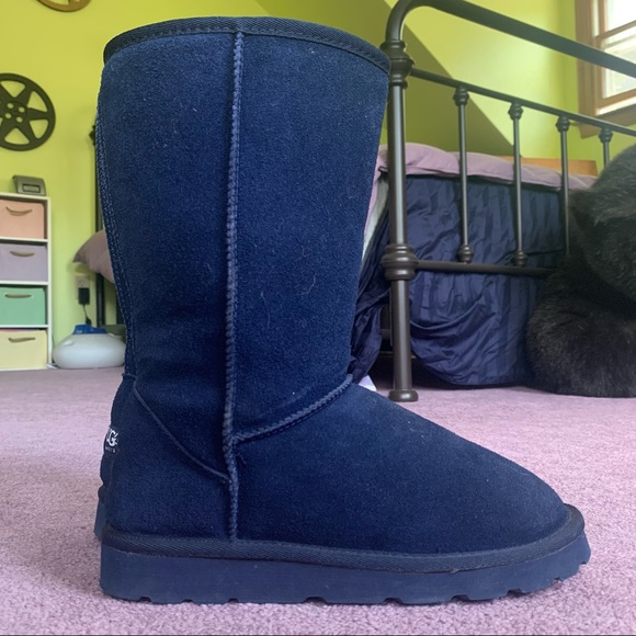Shoes - Navy blue suede classic winter boots
